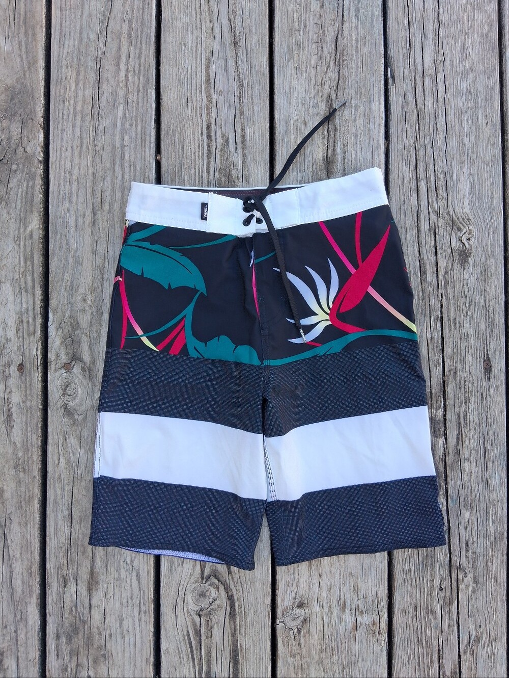 Vans Kids Black Boardshorts with Zipper Pocket 25/10